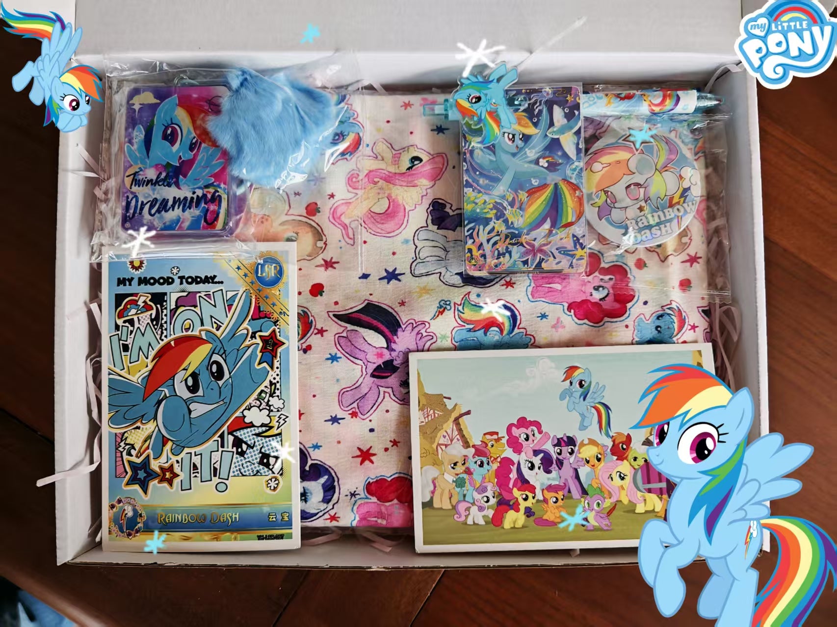 ML pony Exclusive customize the box of your favorite pony. Please note the size！！ and fill in the phone number when placing an order！！